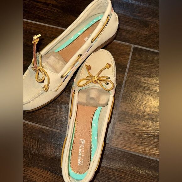 Sperry Top-Sider Angelfish Boat Shoes Beige Leather Gold Laces NWT SZ 8.5 - Picture 2 of 13